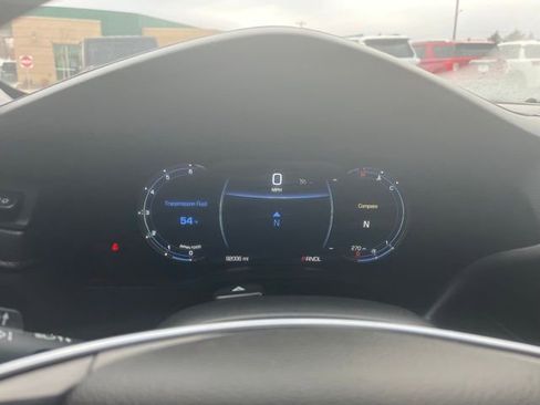 Used 2019 Cadillac Escalade ESV Luxury AWD/4WD image 37