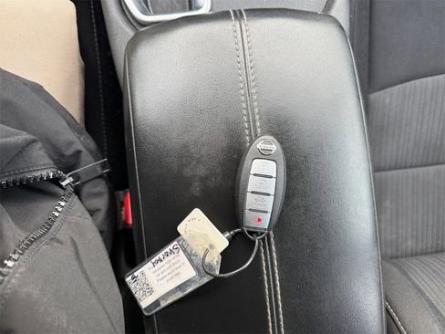 Used 2023 Nissan Sentra SV image 31