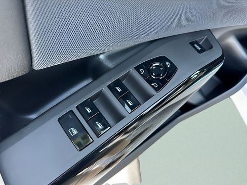 New 2026 BMW X3 xDrive30 w/ Premium Package image 12