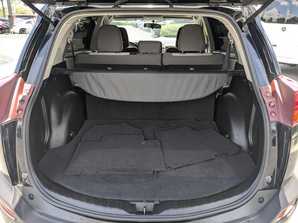 Used 2014 Toyota RAV4 XLE FWD image 29