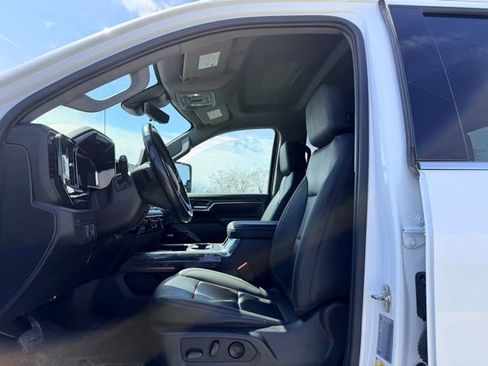 Used 2024 Chevrolet Silverado 3500 LTZ w/ LTZ Plus Package image 7