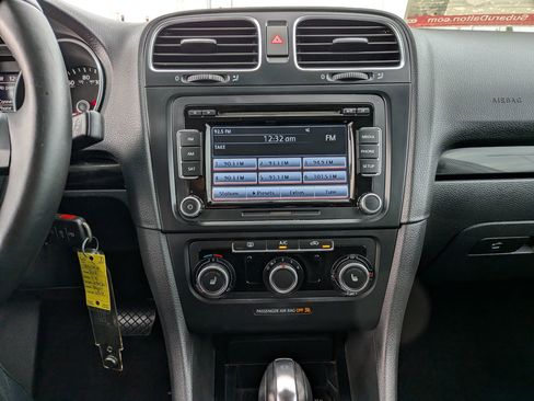 Used 2014 Volkswagen Jetta SE image 19