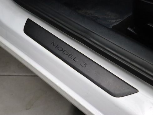 Used 2023 Tesla Model 3 Standard Range image 24