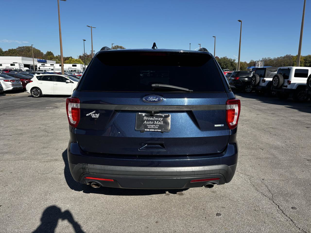 Used 2016 Ford Explorer 4WD image 4