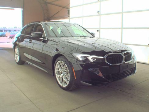 Used 2025 BMW 330i xDrive Sedan image 2