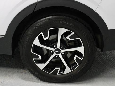 Used 2024 Kia Sportage EX AWD/4WD image 20