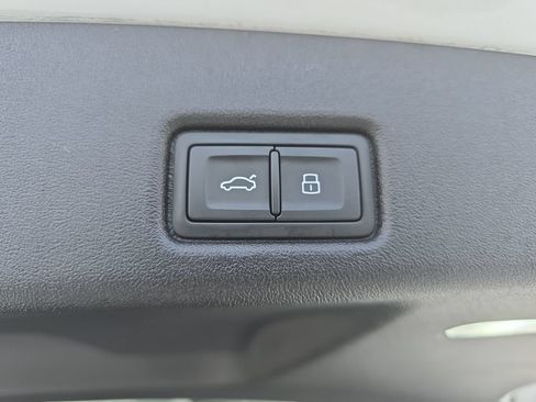 Certified 2025 Audi Q5 Premium Plus w/ Premium Plus AWD/4WD image 25