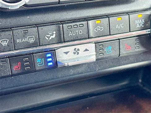 Used 2023 Ford F350 King Ranch w/ Chrome Package image 21