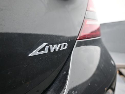 Used 2023 Genesis G70 2.0T image 33