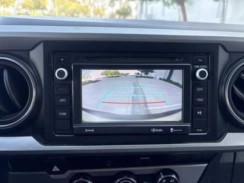 Used 2017 Toyota Tacoma SR5 w/ Tow Package RWD image 23