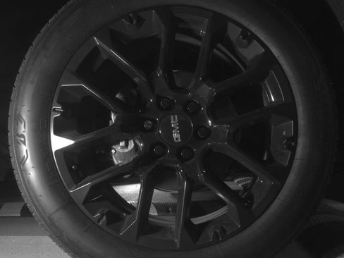 Used 2022 GMC Yukon XL Denali image 12