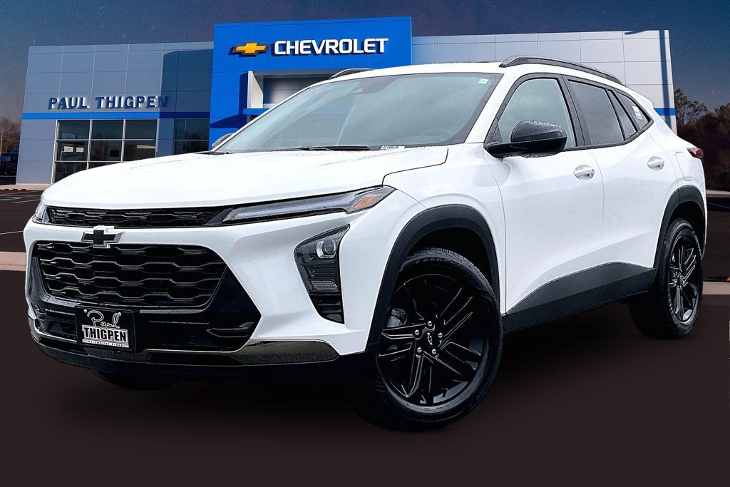 New 2026 Chevrolet Trax ACTIV w/ Sunroof Package FWD image 2
