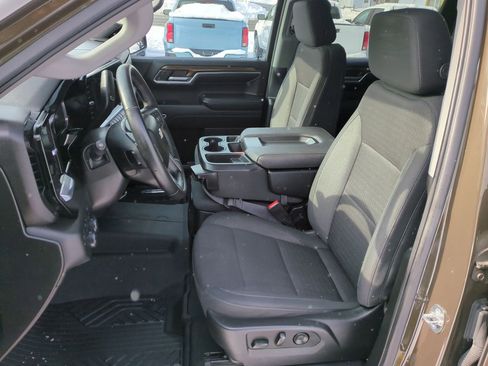 Certified 2023 Chevrolet Silverado 1500 LT w/ Z71 Off-Road Package image 18