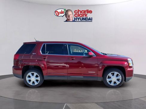 Used 2017 GMC Terrain SLE image 6
