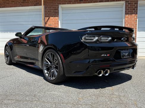 Used 2023 Chevrolet Camaro ZL1 RWD image 27