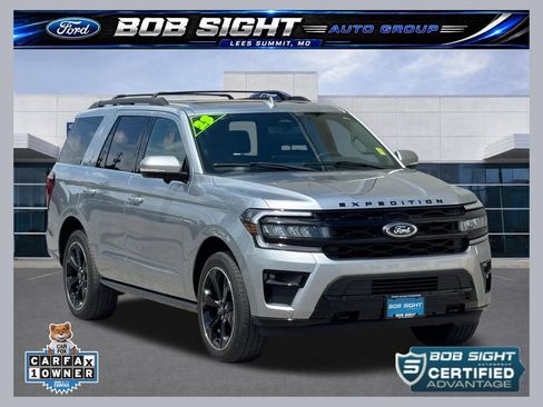 Used 2023 Ford Expedition Limited AWD/4WD image 1