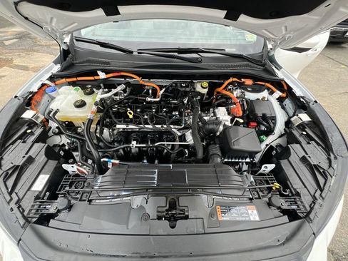 Used 2025 Ford Escape SE w/ PHEV Premium Package FWD image 27