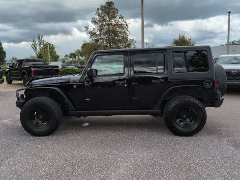 Used 2018 Jeep Wrangler Unlimited Sport S AWD/4WD image 3