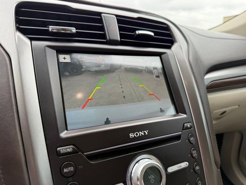 Used 2017 Ford Fusion Platinum image 34