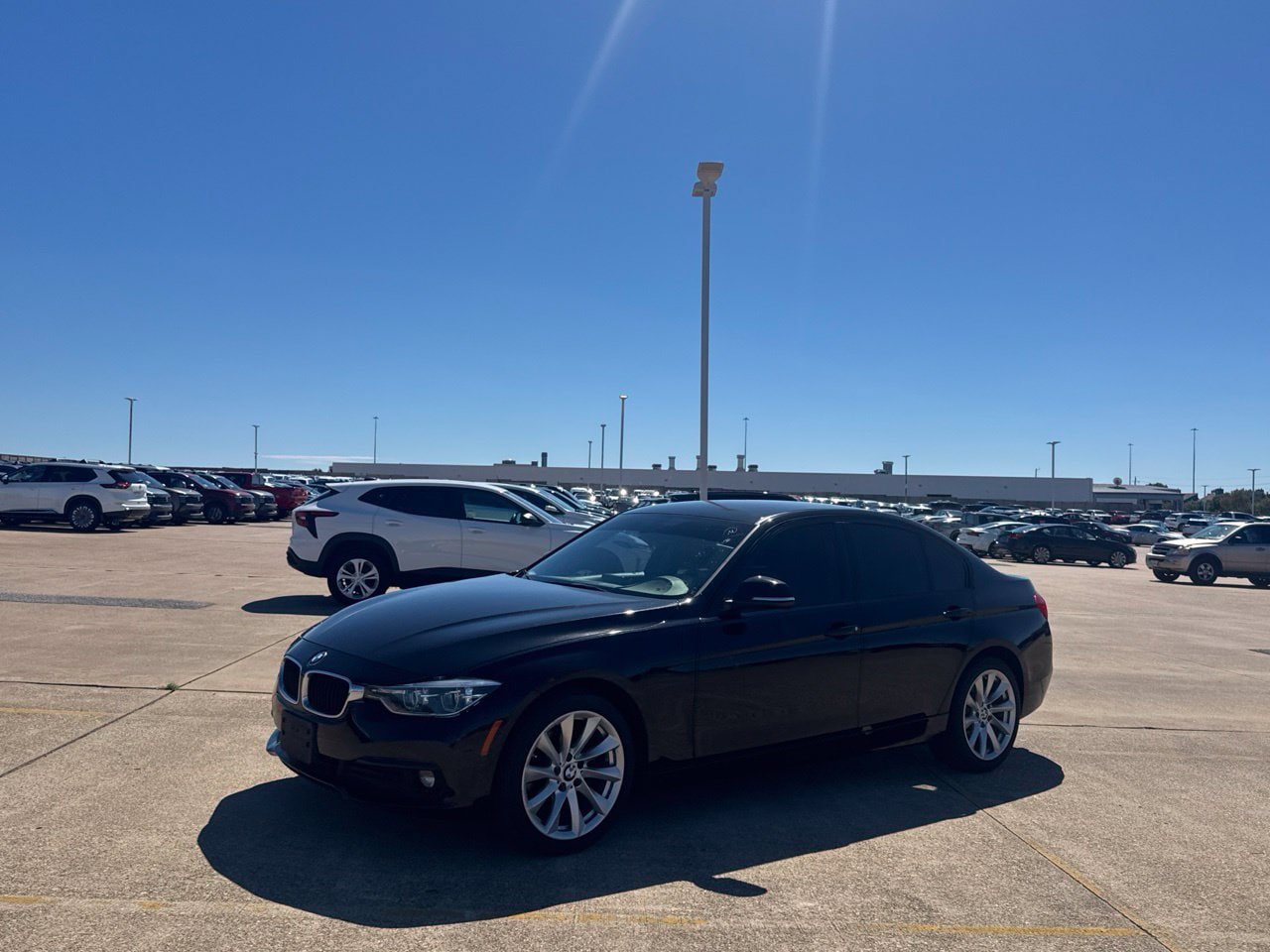 Used 2018 BMW 320i xDrive Sedan AWD/4WD image 12