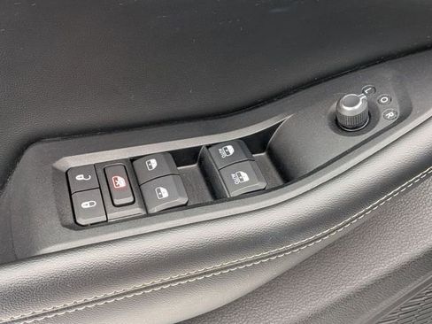 Certified 2024 Jeep Grand Cherokee L Altitude image 15