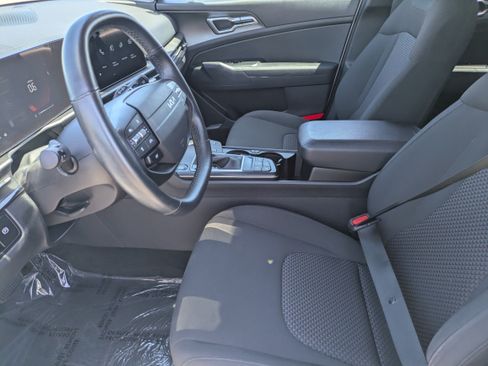 Certified 2026 Kia Sportage LX FWD image 25