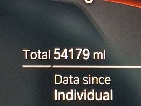 Used 2022 BMW 330i xDrive Sedan w/ M Sport Package image 21