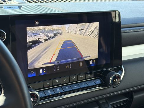 Used 2023 Chevrolet Colorado LT w/ LT Convenience Package II image 20