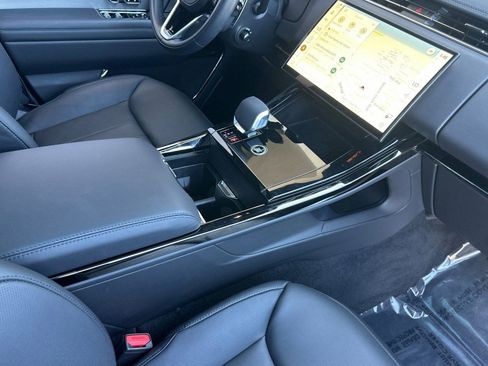 New 2025 Land Rover Range Rover Sport SE AWD/4WD image 27
