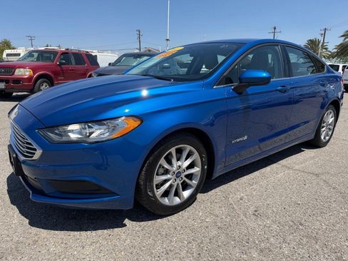 Used 2017 Ford Fusion S FWD image 12