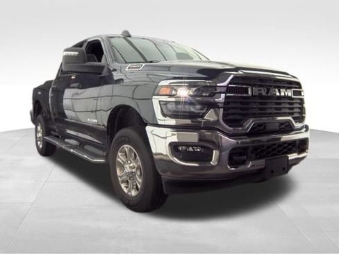 Used 2026 RAM 2500 Big Horn AWD/4WD image 2