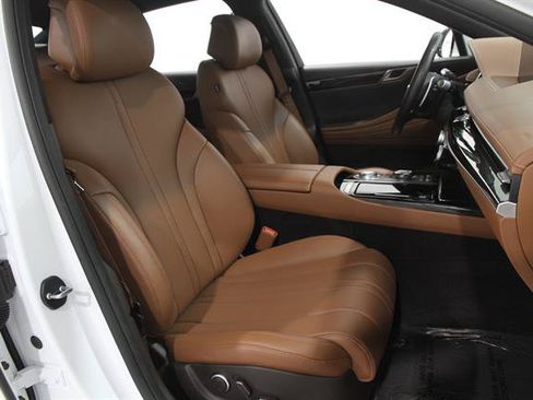 Certified 2024 Genesis G80 2.5T AWD/4WD image 18