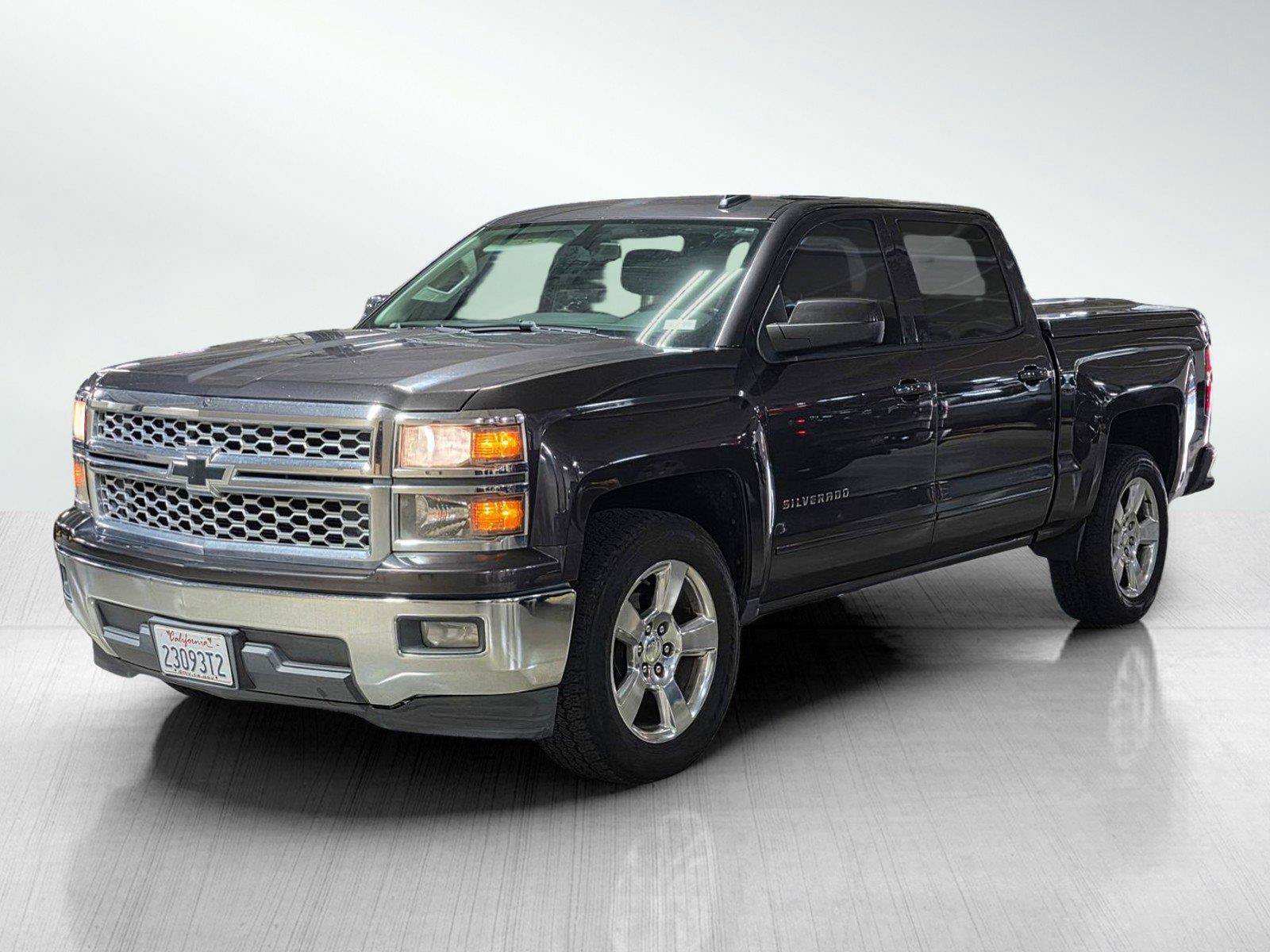 Used 2015 Chevrolet Silverado 1500 LT w/ LT Convenience Package RWD image 3