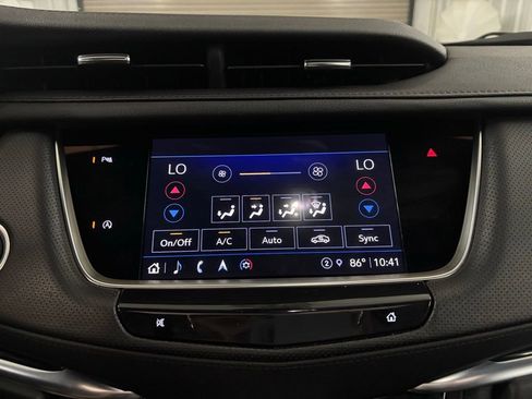 Certified 2025 Cadillac XT5 Premium Luxury image 27