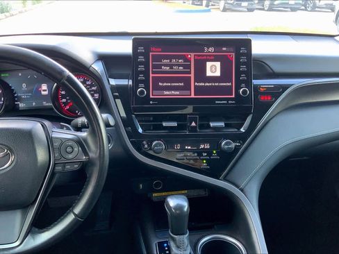 Used 2021 Toyota Camry XSE image 6