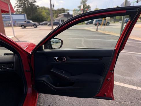 Used 2022 Honda Civic Sport image 17