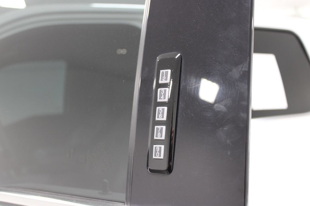 Used 2024 Ford F150 Lariat w/ Tow/Haul Package AWD/4WD image 32
