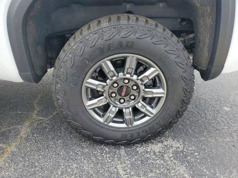 New 2026 GMC Sierra 1500 AT4X AWD/4WD image 9