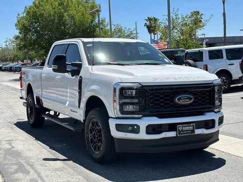 New 2026 Ford F250 Lariat w/ Black Appearance Package AWD/4WD image 10