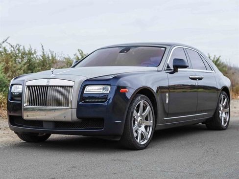 Used 2012 Rolls-Royce Ghost RWD image 3