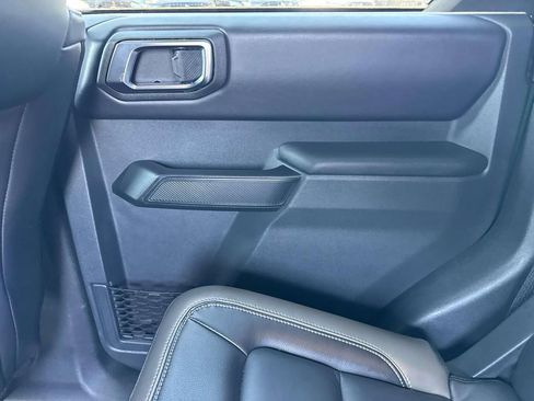 Used 2025 Ford Bronco Outer Banks AWD/4WD image 13