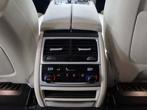 Used 2020 BMW 745e xDrive AWD/4WD image 16