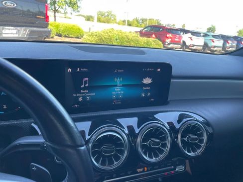 Used 2022 Mercedes-Benz A 220 4MATIC image 15