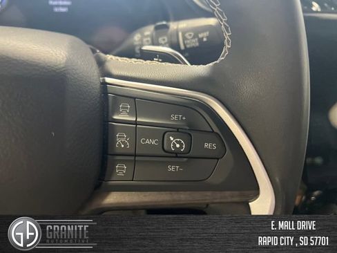 Used 2024 Jeep Grand Cherokee Limited 4xe AWD/4WD image 33