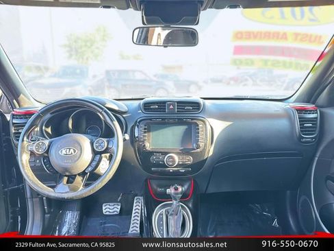Used 2015 Kia Soul + FWD image 15