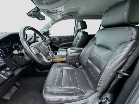 Used 2020 GMC Yukon XL Denali RWD image 13