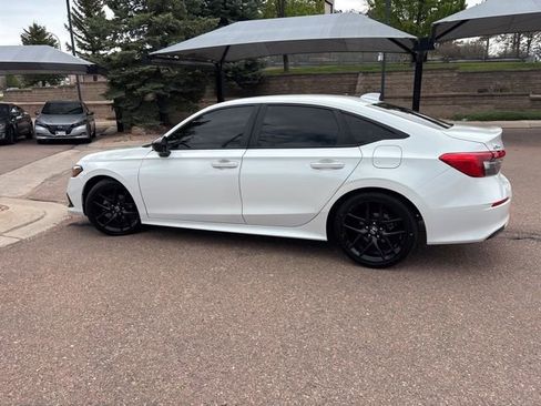 Used 2023 Honda Civic Sport image 6