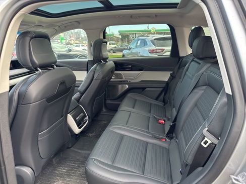 Used 2024 Lincoln Nautilus Reserve w/ Equipment Group 203A image 13