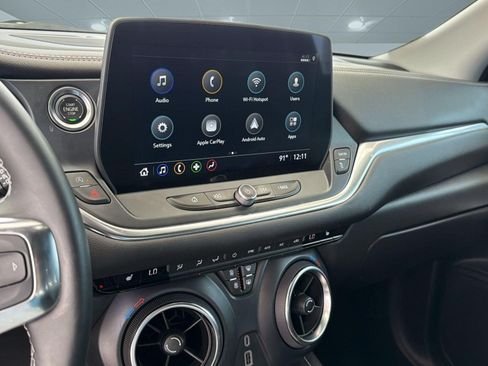 Certified 2025 Chevrolet Blazer LT w/ Midnight/Sport Edition FWD image 19