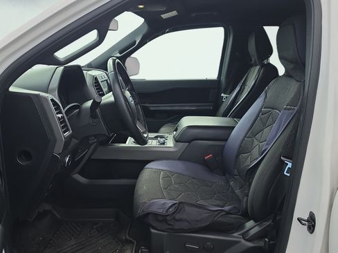 Used 2021 Ford Expedition XLT w/ FX4 Off-Road Package AWD/4WD image 17
